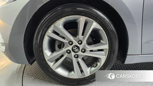 Hyundai Avante AD id 3880253 из Кореи 15