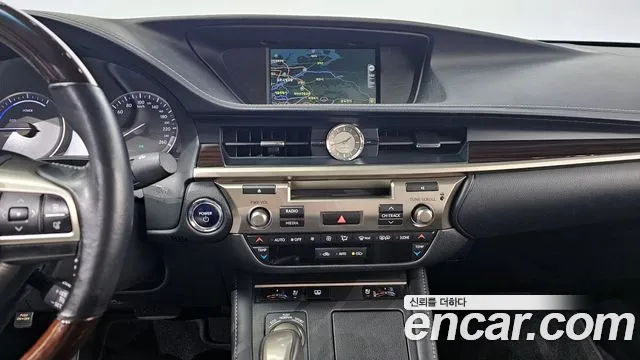 Lexus New ES300h id 2602058 из Кореи 15