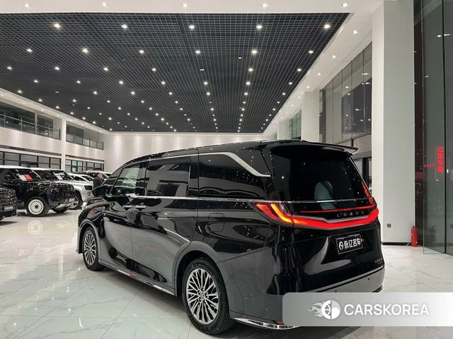 Lexus LM id 4258814 из Китая 11