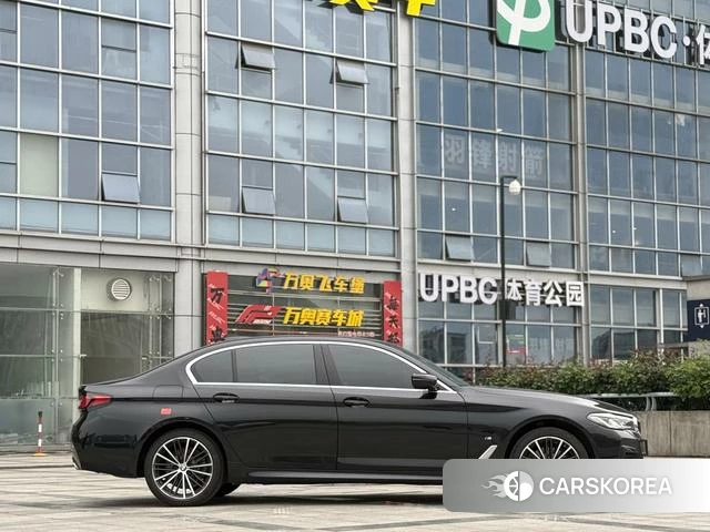 BMW 5 series id 4275314 из Китая 18