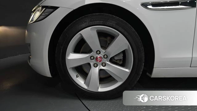 Jaguar XF (X260) id 3846042 из Кореи 15