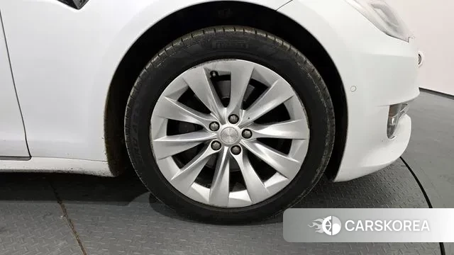 Tesla Model S id 3469780 из Кореи 15