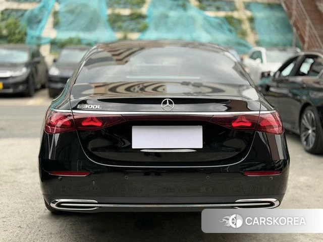 Mercedes-Benz E-class id 4297273 из Китая 9