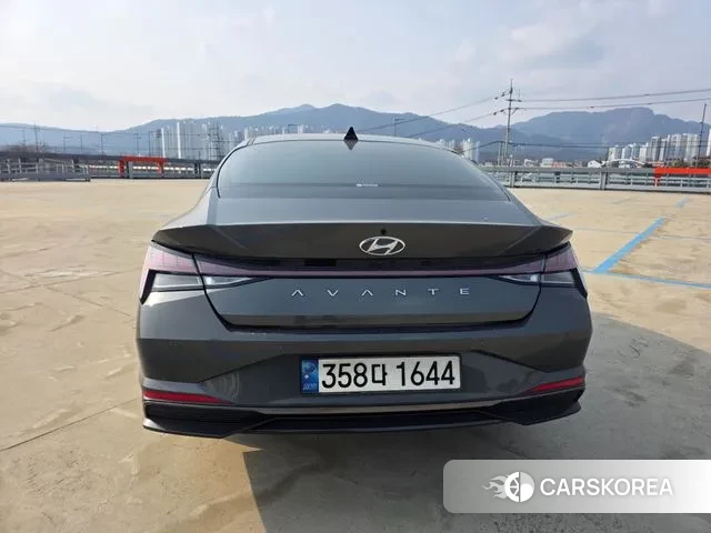 Hyundai Avante Hybrid (CN7) id 3597620 из Кореи 15