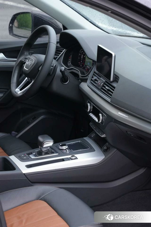 Audi Q5L id 4261441 из Китая 27