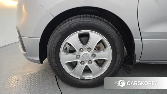 Hyundai The New Grand Starex id 4587533 из Кореи 29