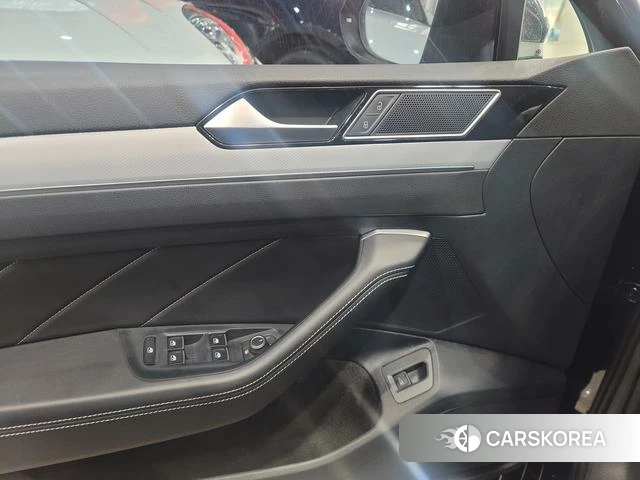 Volkswagen Magotan id 4271612 из Китая 13