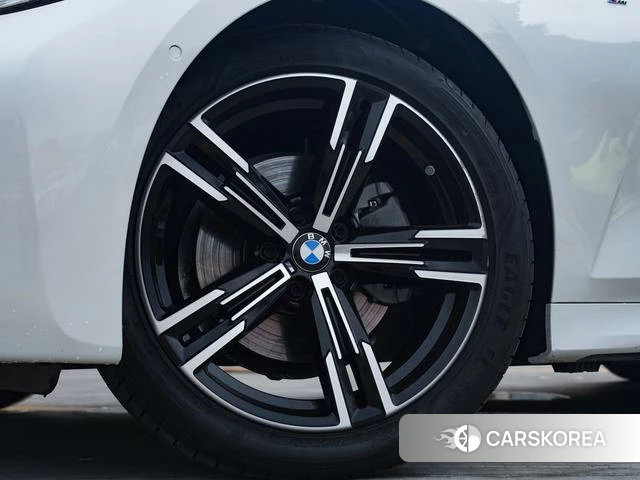 BMW 3 series id 3888967 из Китая 24