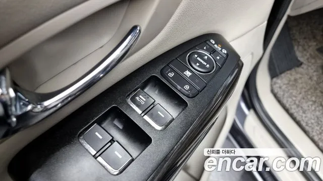 Kia The New Carnival id 2790656 из Кореи 15