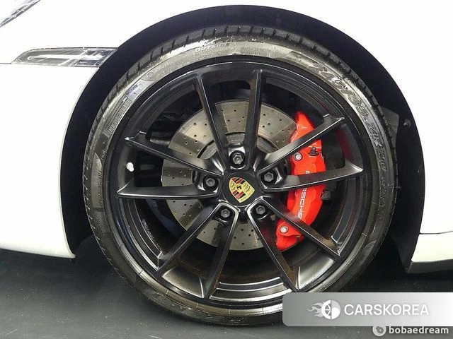 Porsche 911(992) id 4619986 из Кореи 15