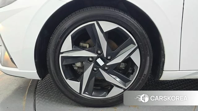Hyundai Avante Hybrid (CN7) id 4592816 из Кореи 25