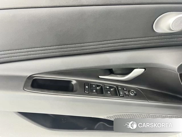 Hyundai Elantra id 4353556 из Китая 16