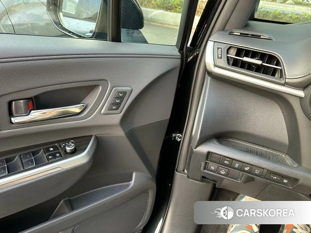 Toyota Grevia id 4263817 из Китая 11