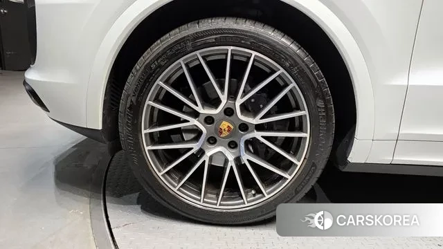 Porsche Cayenne (PO536) id 3621276 из Кореи 15