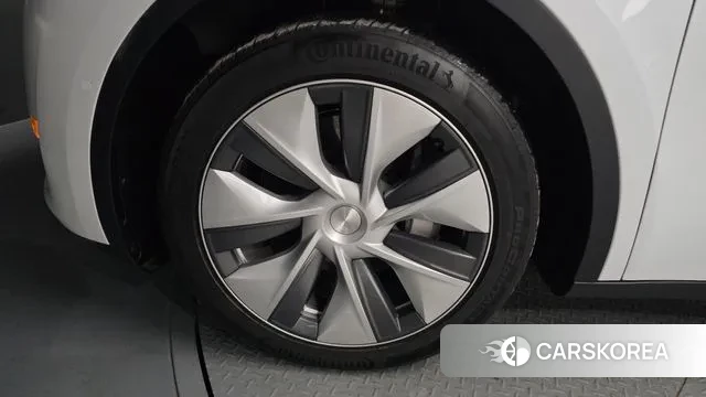 Tesla Model Y id 3596857 из Кореи 15