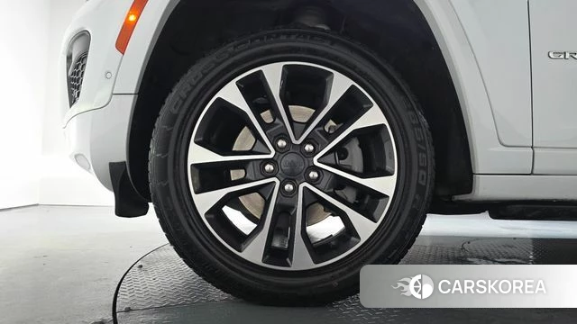 Jeep Grand Cherokee (WL) id 4603249 из Кореи 32
