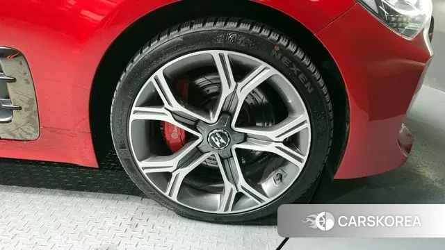 Kia Stinger id 3718690 из Кореи 15