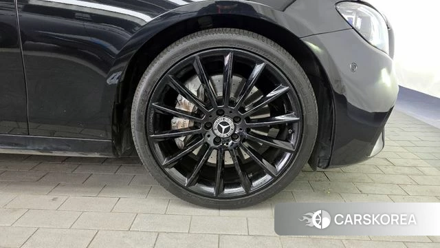Mercedes-Benz E-Class W213 id 3859498 из Кореи 15