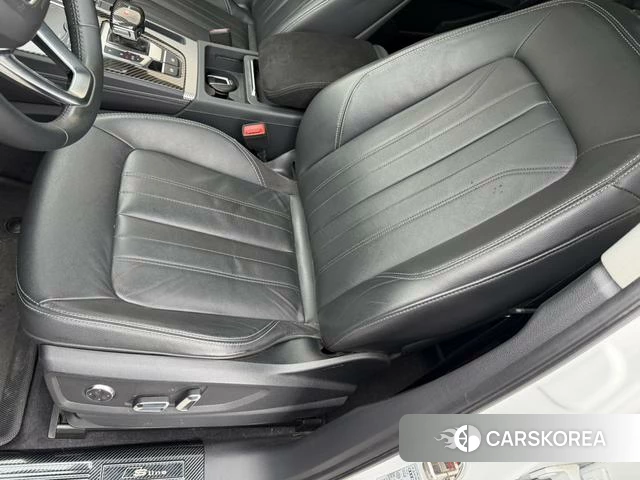 Audi Q5L id 4272942 из Китая 11