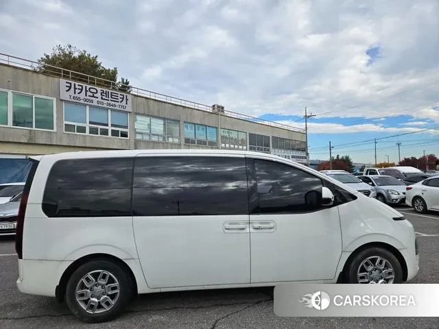 Hyundai Staria id 3355349 из Кореи 14