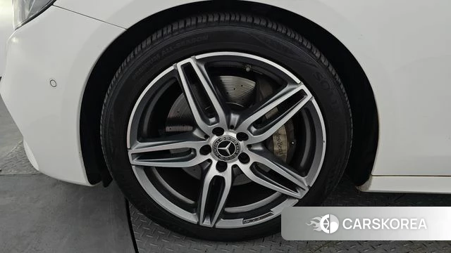 Mercedes-Benz E-Class W213 id 3899542 из Кореи 15