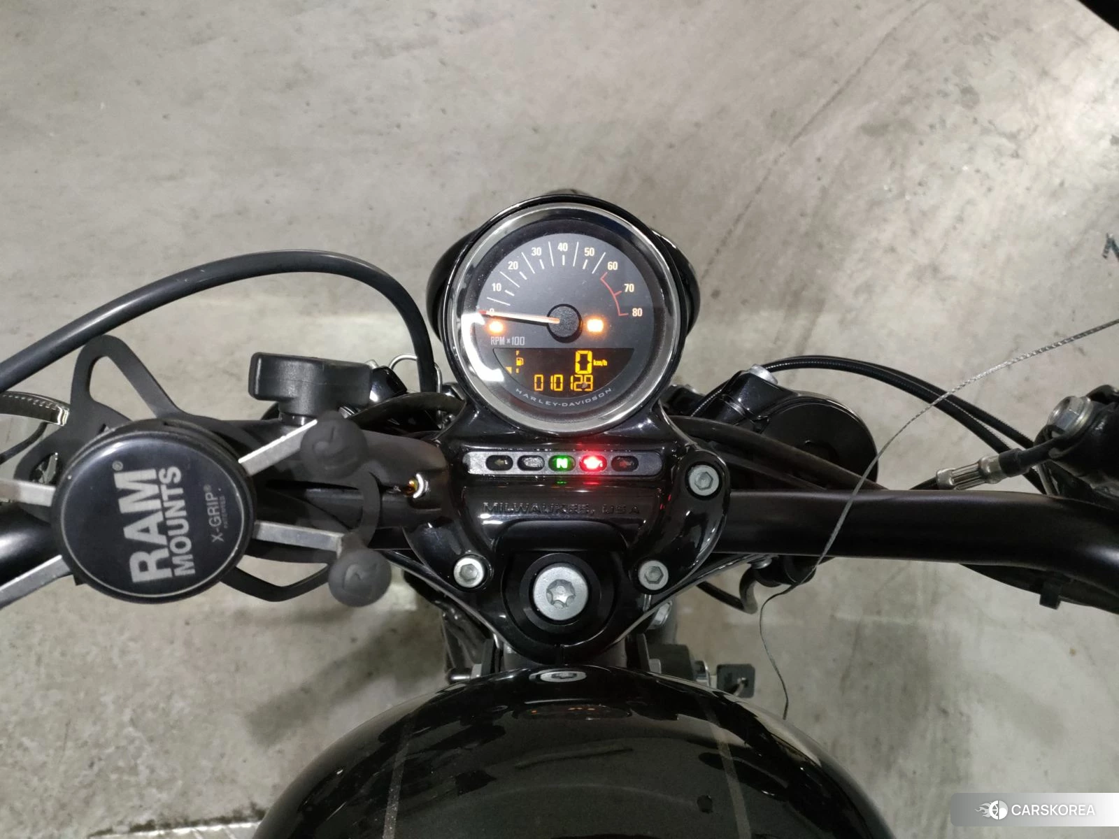 Проданный Harley-Davidson Sportster XL1200CX Roadster 2017 из Японии, фото 5