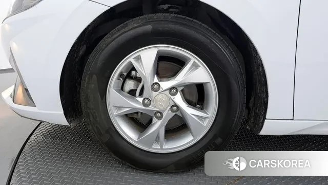 Hyundai Avante (CN7) id 3258003 из Кореи 15