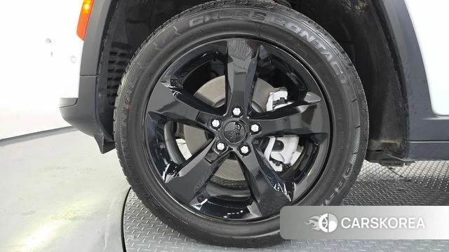 Jeep Grand Cherokee (WL) id 4523579 из Кореи 31