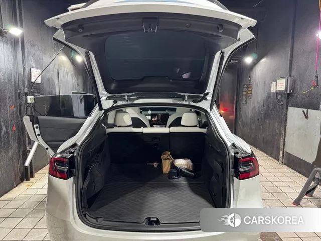 Tesla Model Y 2024 Белый из Кореи, фото 5