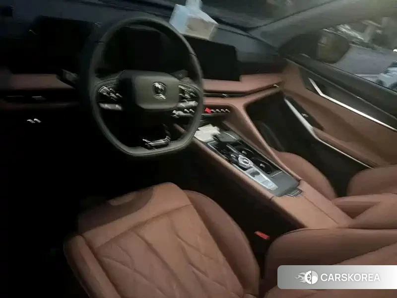 Chang'an CS75PLUS 2024 Черный из Китая, фото 5