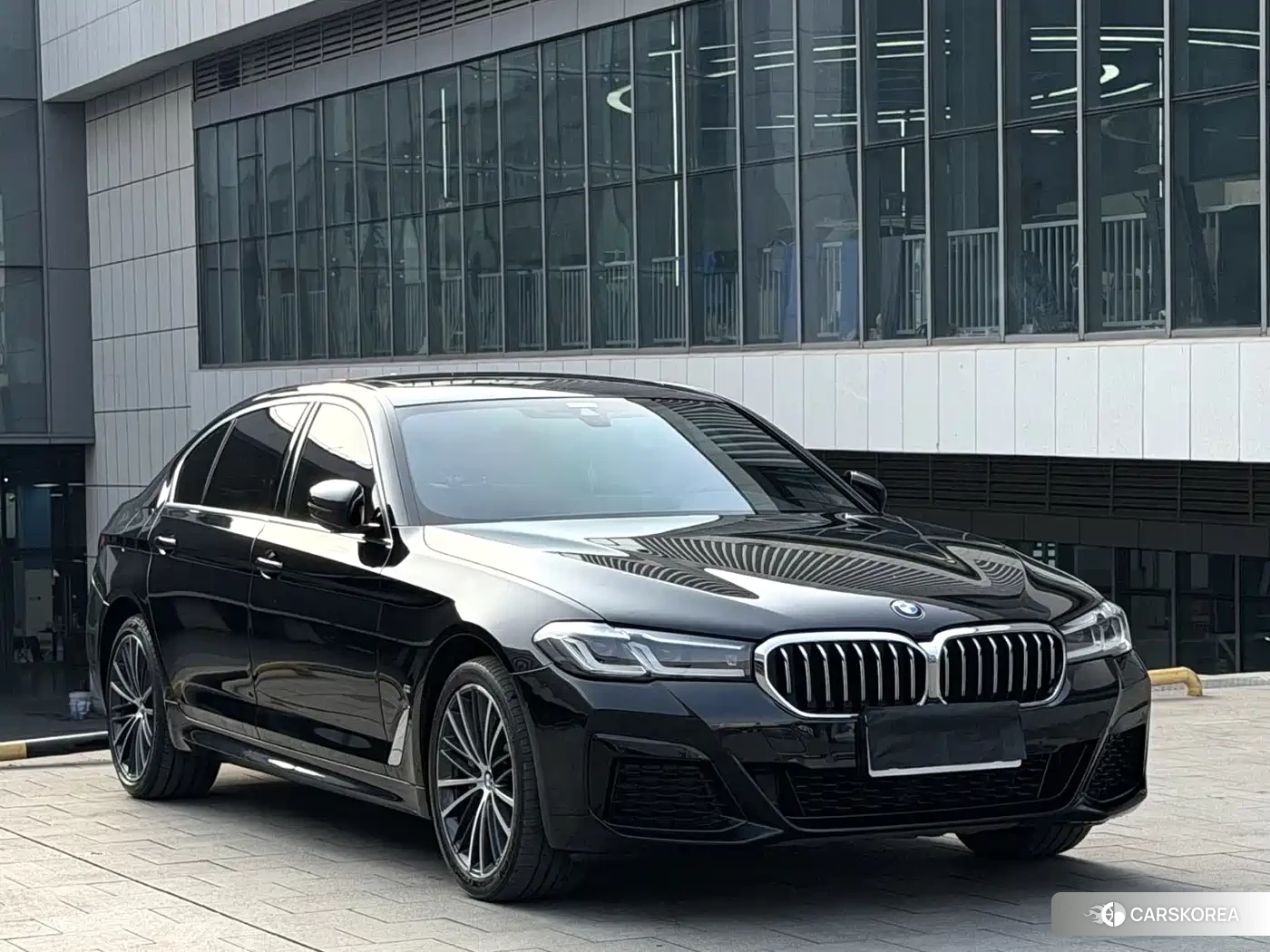 BMW 5 series 2021 Черный из Китая, фото 5