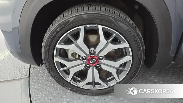 Kia Seltos id 3198220 из Кореи 15