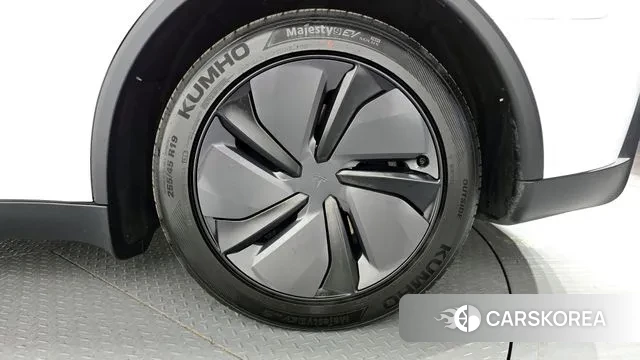 Tesla Model Y id 3734008 из Кореи 15