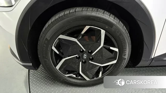 Hyundai Ionic 5 id 3181467 из Кореи 15