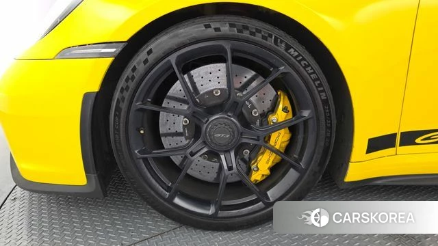 Porsche 911(992) id 4670981 из Кореи 15