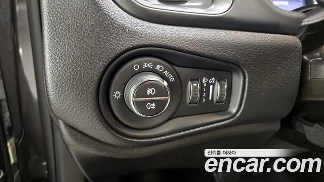 Jeep Renegade id 2664756 из Кореи 15