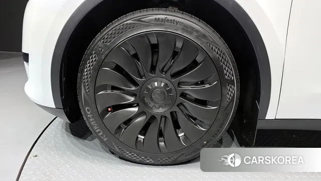 Tesla Model Y id 3512351 из Кореи 15