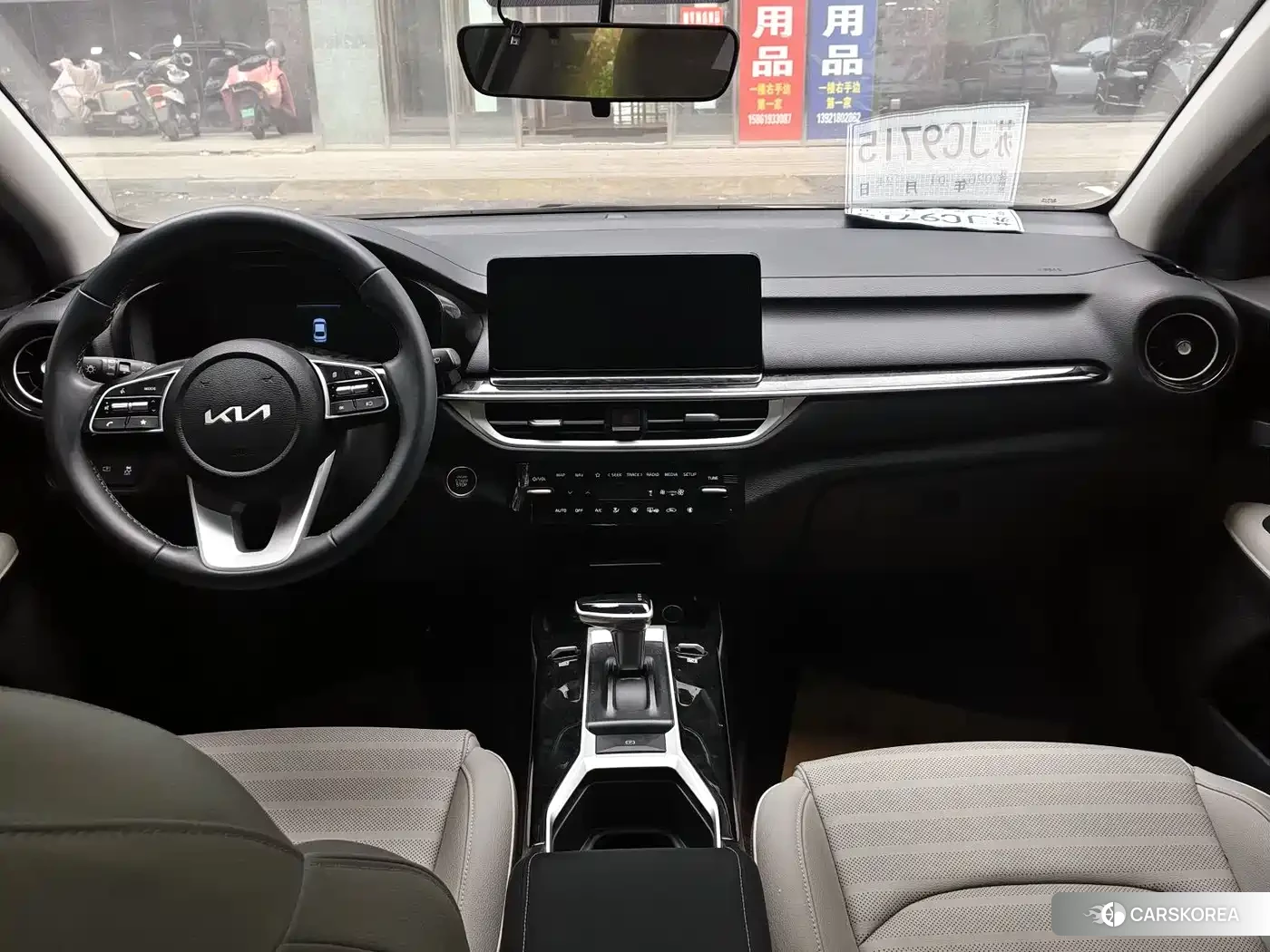 Kia K3 2023 Белый из Китая, фото 5