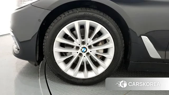 BMW 5 Series (G30) id 3166467 из Кореи 15