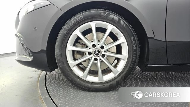 Mercedes-Benz A-Class W177 id 4304367 из Кореи 15
