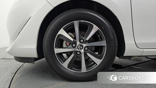 Toyota Prius C id 4712876 из Кореи 25