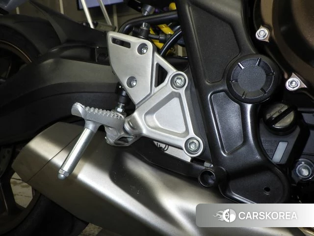 Проданный Honda CB650R id 3997936 из Японии, фото 19