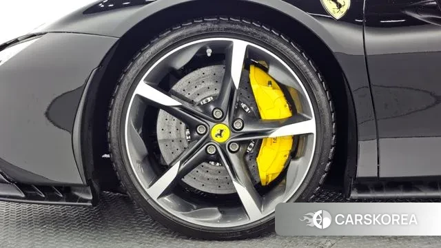 Ferrari SF90 Stradale id 3676267 из Кореи 15