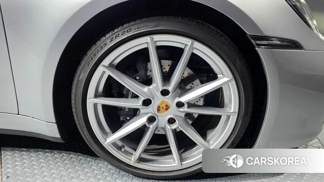 Porsche 911(992) id 4594232 из Кореи 15