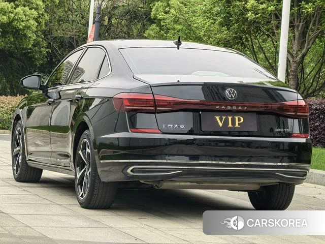 Volkswagen Passat id 4301260 из Китая 14