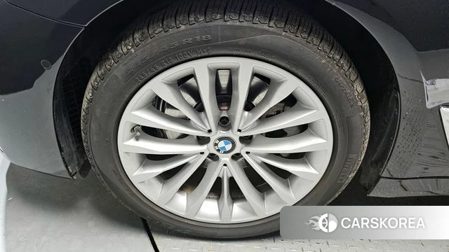 BMW 5 Series (G30) id 3914869 из Кореи 15