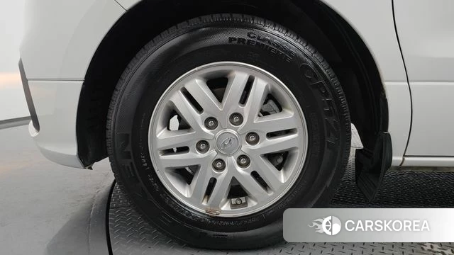 Hyundai The New Grand Starex id 4378170 из Кореи 25
