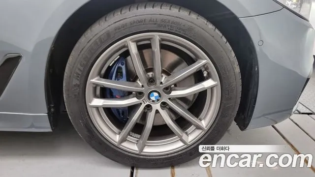 BMW 5 Series (G30) id 2881971 из Кореи 15