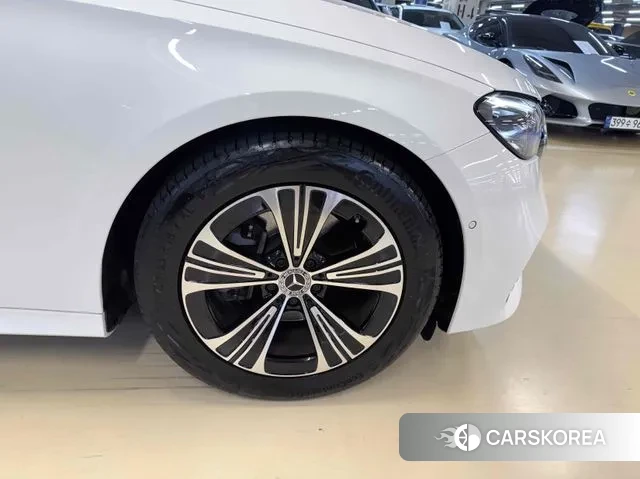 Mercedes-Benz E-Class W214 id 3725774 из Кореи 11
