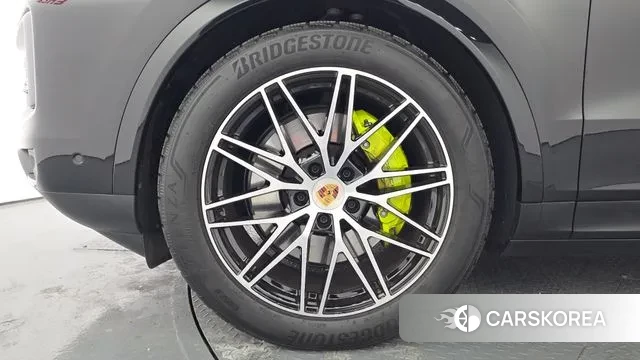 Porsche Cayenne (PO536) id 3776052 из Кореи 15